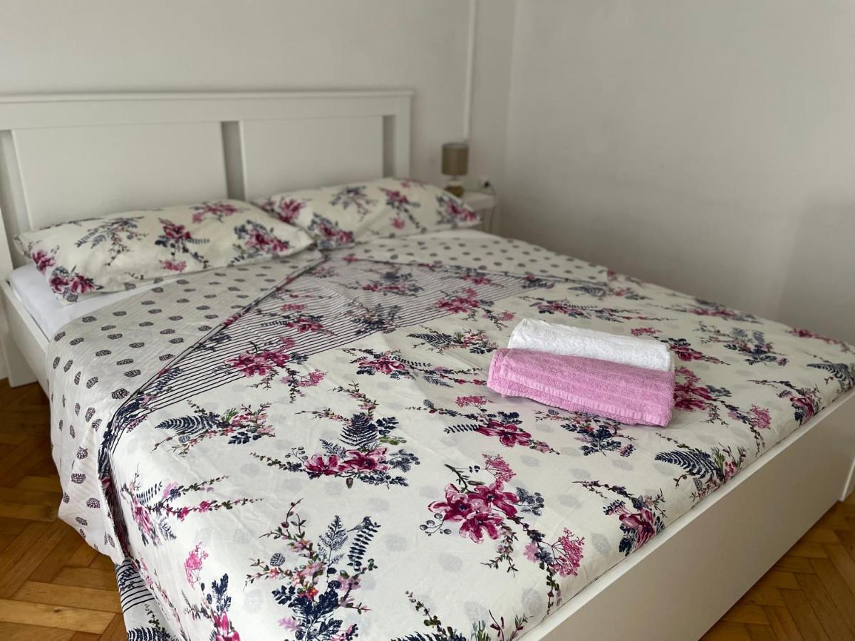 Apartments Mornar Poljica  Kültér fotó