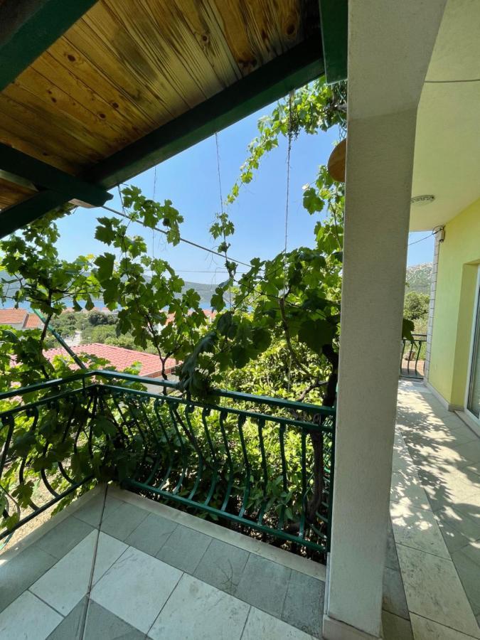 Apartments Mornar Poljica  Kültér fotó